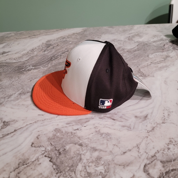 Baltimore Orioles Velcro baseball cap - Picture 2 of 3